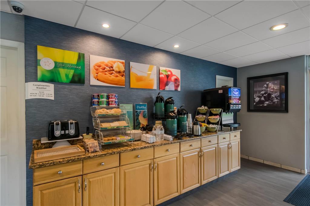 Quality Inn Westfield - Springfield Restaurant photo